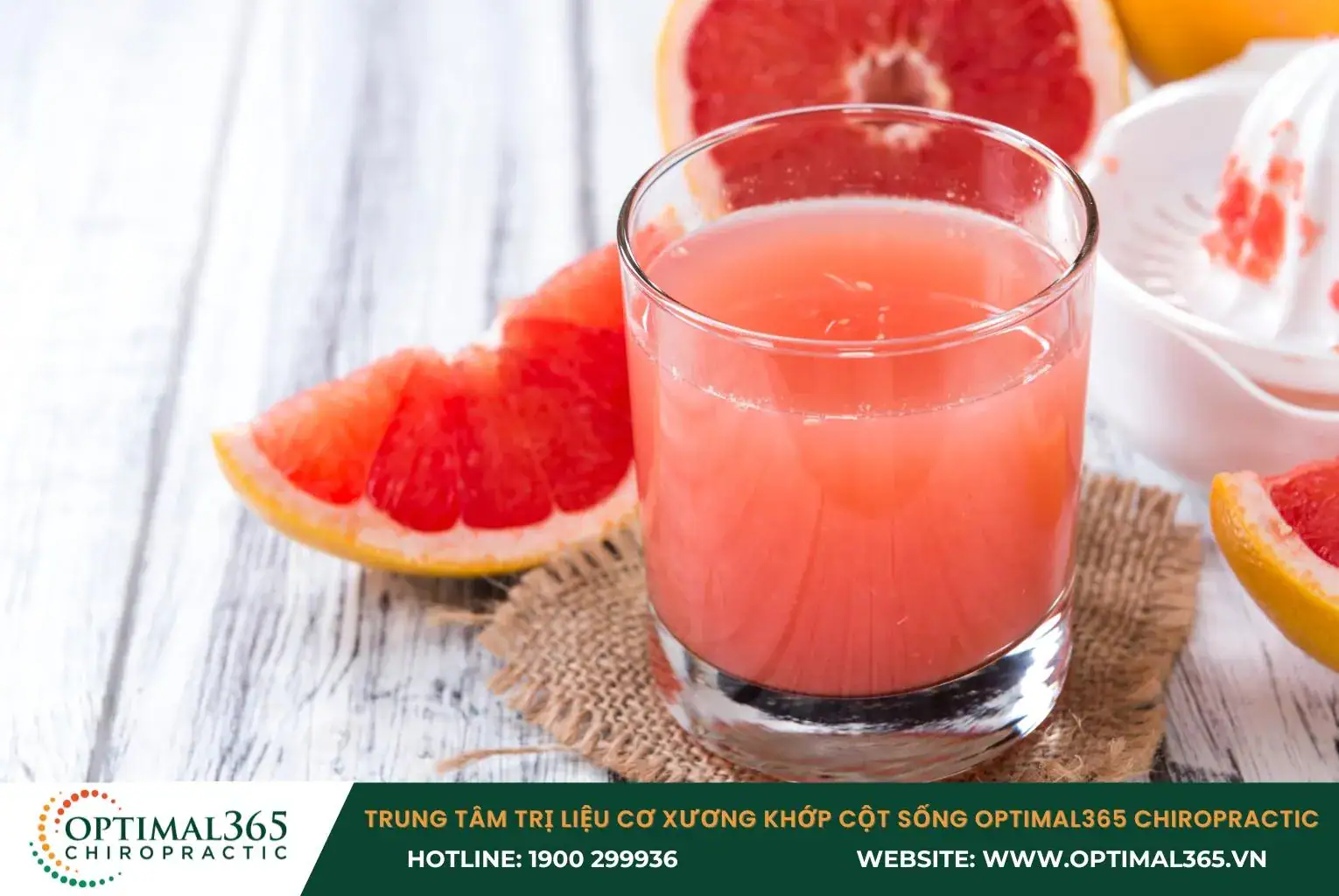 Nước ép bưởi chứa nhiều vitamin C và magie tốt cho người bị đau đầu Nước ép bưởi chứa nhiều vitamin C và magie tốt cho người bị đau đầu