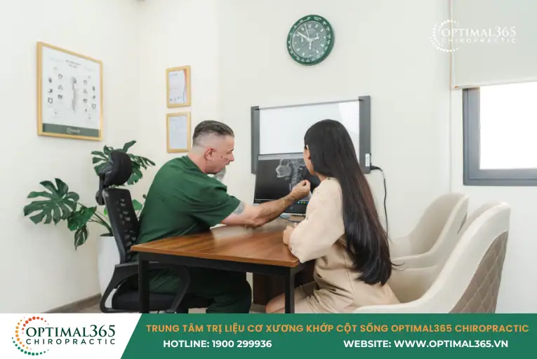 quy trình khám tại Optimal365 Chiropractic cho bong gân đầu gối